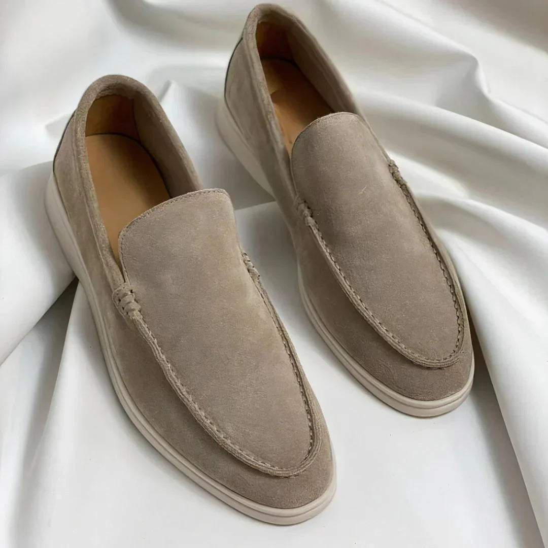 Mocasines elegantes de gamuza